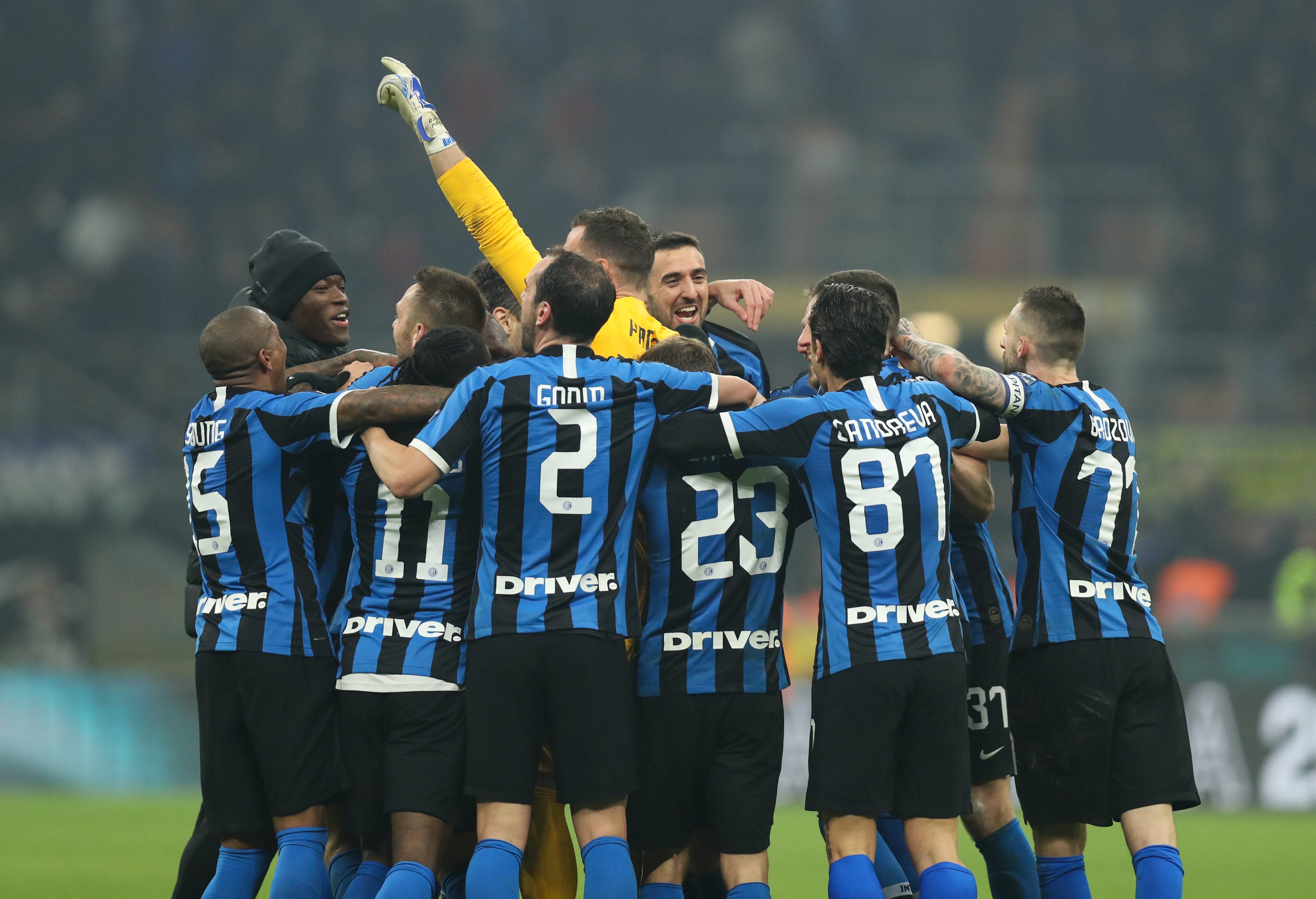 那不勒斯官方：吉尔摩周一将接受手术；据悉将缺阵至明年一月（那不勒斯通报：吉尔摩周一手术，或将缺阵至明年一月）