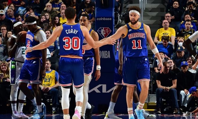 众叛亲离？利物浦门神表态百分百支持教练 萨拉赫走人已成定局（队内分歧？利物浦门将公开力挺主帅，萨拉赫离队几成定局）