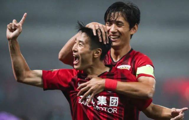 萨里：淘汰AC米兰意义重大，我们将带着斗志继续前行（萨里：淘汰AC米兰意义非凡，我们将以昂扬斗志继续前进）