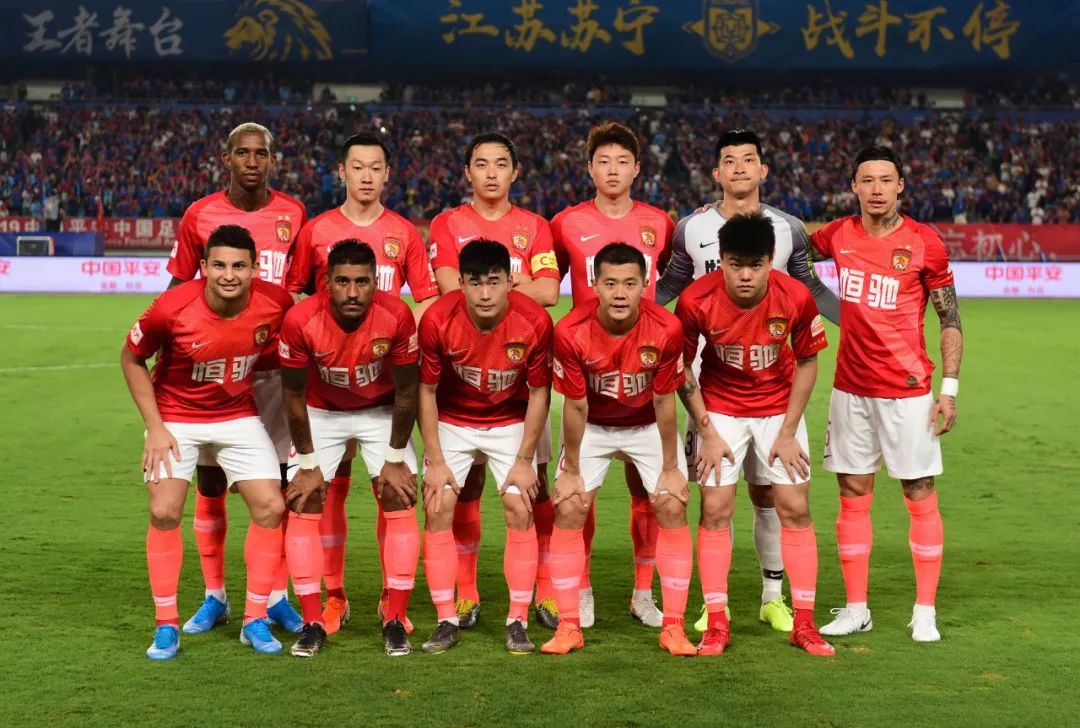 每体：阿劳霍获准暂离巴萨，赴以色列特拉维夫调整身心状态（每体：巴萨准许阿劳霍短期离队，赴以色列特拉维夫进行身心调整）